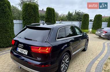 Внедорожник / Кроссовер Audi Q7 2017 в 