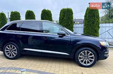 Внедорожник / Кроссовер Audi Q7 2017 в 