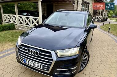 Внедорожник / Кроссовер Audi Q7 2017 в 