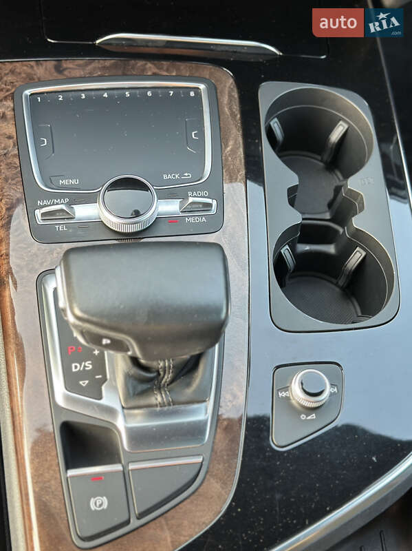 Позашляховик / Кросовер Audi Q7 2017 в Тернополі