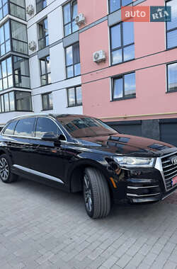 Позашляховик / Кросовер Audi Q7 2015 в 