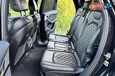 Позашляховик / Кросовер Audi Q7 2019 в 