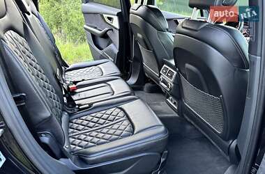 Позашляховик / Кросовер Audi Q7 2019 в 