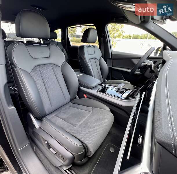 Позашляховик / Кросовер Audi Q7 2025 в Києві