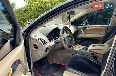 Позашляховик / Кросовер Audi Q7 2007 в 