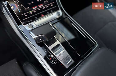 Позашляховик / Кросовер Audi Q7 2022 в 