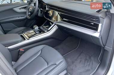 Позашляховик / Кросовер Audi Q7 2025 в 