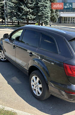 Внедорожник / Кроссовер Audi Q7 2008 в 