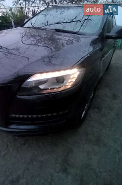 Внедорожник / Кроссовер Audi Q7 2008 в 