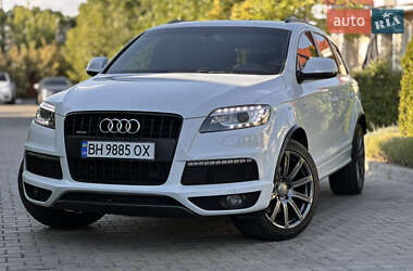Позашляховик / Кросовер Audi Q7 2013 в 