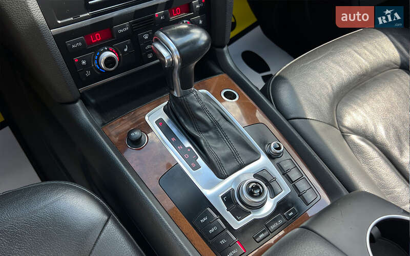 Позашляховик / Кросовер Audi Q7 2011 в Львові