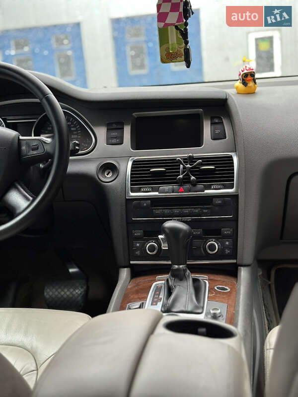 Позашляховик / Кросовер Audi Q7 2007 в Хмельницькому