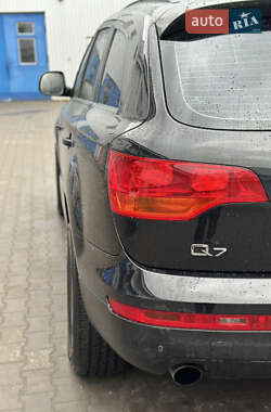 Внедорожник / Кроссовер Audi Q7 2007 в 