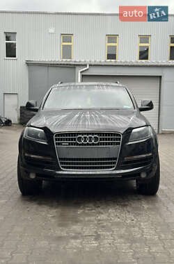 Внедорожник / Кроссовер Audi Q7 2007 в 
