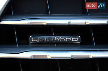 Позашляховик / Кросовер Audi Q7 2016 в 