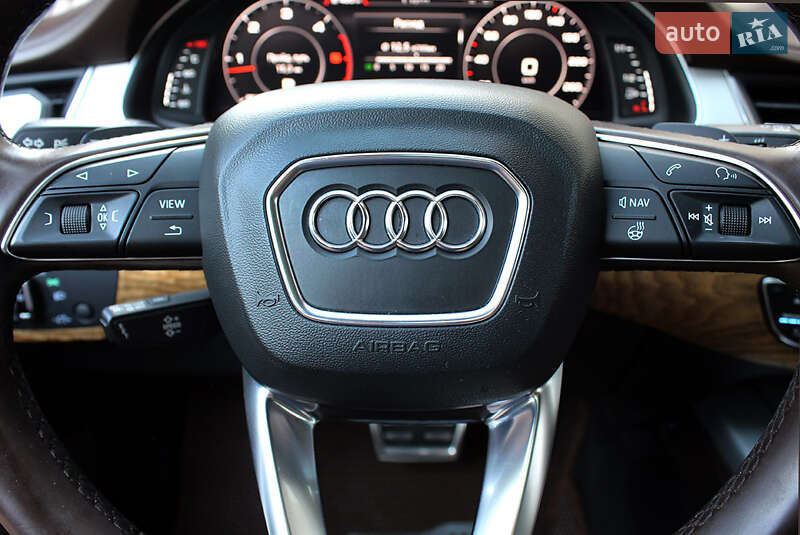 Позашляховик / Кросовер Audi Q7 2016 в Вінниці