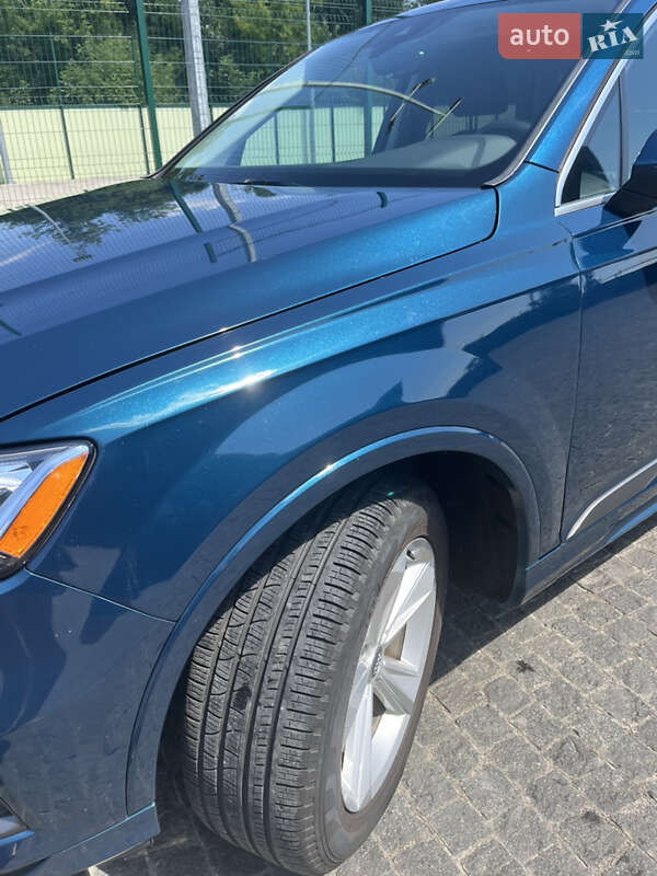 Позашляховик / Кросовер Audi Q7 2020 в Житомирі