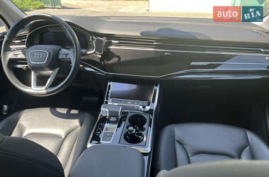Позашляховик / Кросовер Audi Q7 2020 в Житомирі
