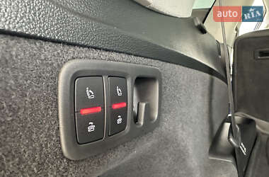 Позашляховик / Кросовер Audi Q7 2020 в 