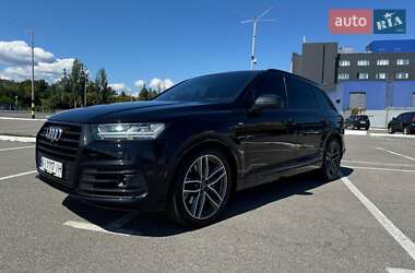 Внедорожник / Кроссовер Audi Q7 2018 в 