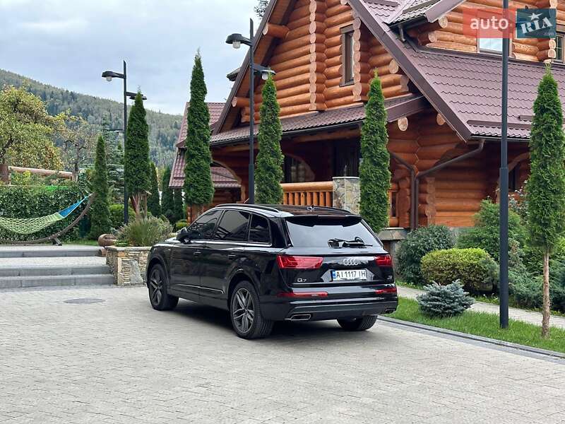 Позашляховик / Кросовер Audi Q7 2018 в Києві