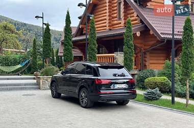 Внедорожник / Кроссовер Audi Q7 2018 в 