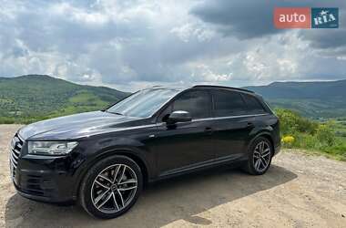 Внедорожник / Кроссовер Audi Q7 2018 в 