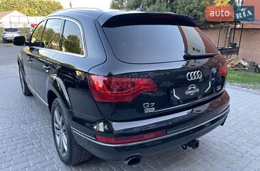 Позашляховик / Кросовер Audi Q7 2014 в 