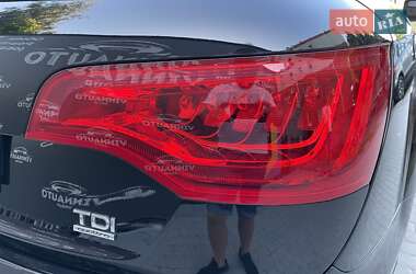 Позашляховик / Кросовер Audi Q7 2014 в 