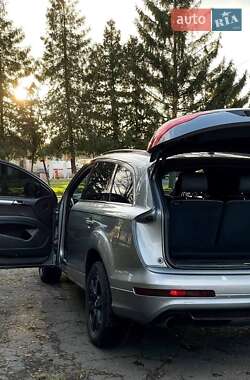 Внедорожник / Кроссовер Audi Q7 2007 в 