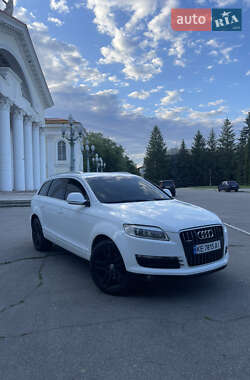 Позашляховик / Кросовер Audi Q7 2006 в Жовтих Водах