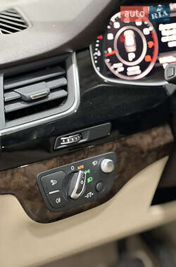 Внедорожник / Кроссовер Audi Q7 2017 в 