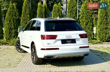 Внедорожник / Кроссовер Audi Q7 2018 в 