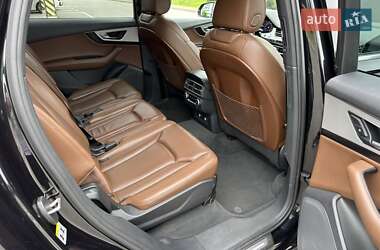 Внедорожник / Кроссовер Audi Q7 2017 в 