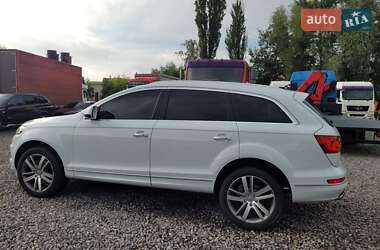 Внедорожник / Кроссовер Audi Q7 2012 в 