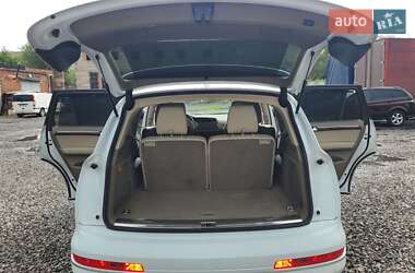 Внедорожник / Кроссовер Audi Q7 2012 в 