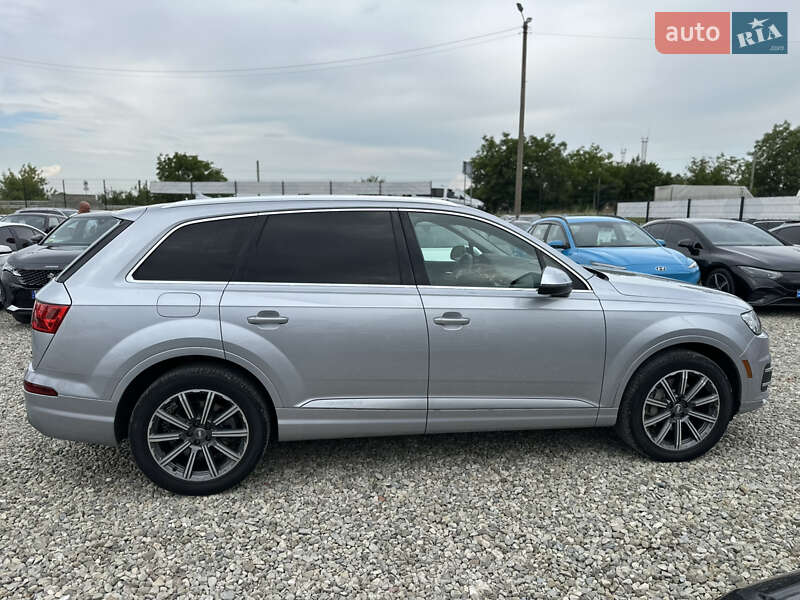 Позашляховик / Кросовер Audi Q7 2016 в Івано-Франківську