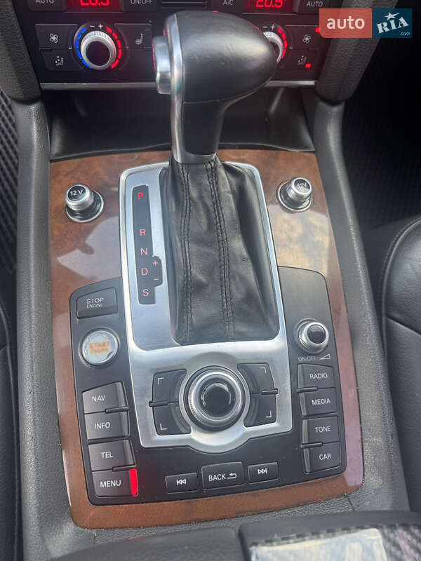 Внедорожник / Кроссовер Audi Q7 2013 в Луцке
