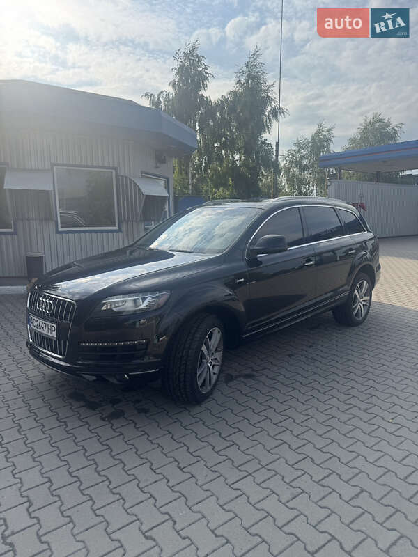 Внедорожник / Кроссовер Audi Q7 2013 в Луцке