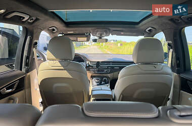 Позашляховик / Кросовер Audi Q7 2016 в 