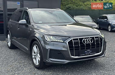Внедорожник / Кроссовер Audi Q7 2020 в 