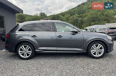 Внедорожник / Кроссовер Audi Q7 2020 в 