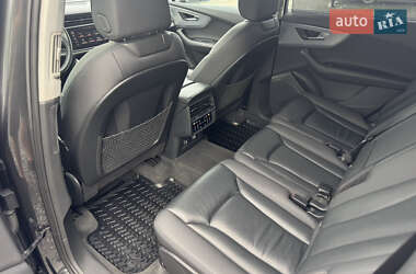 Внедорожник / Кроссовер Audi Q7 2020 в 