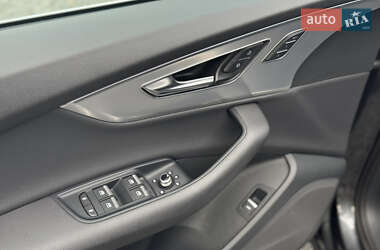 Внедорожник / Кроссовер Audi Q7 2020 в 