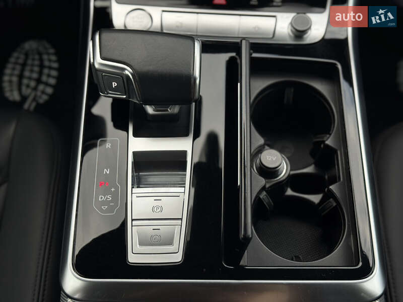 Позашляховик / Кросовер Audi Q7 2020 в Мукачевому