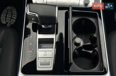 Внедорожник / Кроссовер Audi Q7 2020 в 