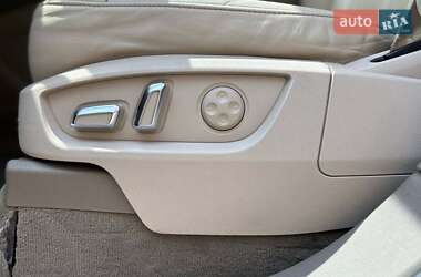 Внедорожник / Кроссовер Audi Q7 2009 в 