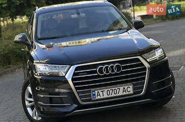 Позашляховик / Кросовер Audi Q7 2016 в 