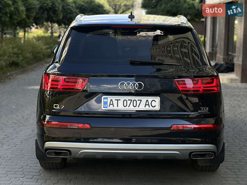 Позашляховик / Кросовер Audi Q7 2016 в Івано-Франківську
