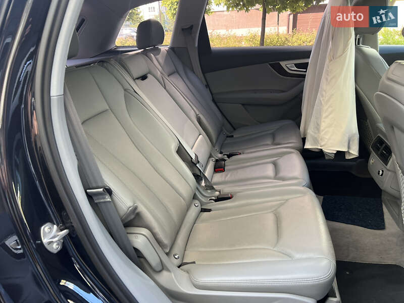 Позашляховик / Кросовер Audi Q7 2016 в Івано-Франківську